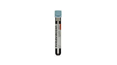 Alt-text: Rör med sveavac-vaccin, medicinskt laboratorium, svart bakgrund.
